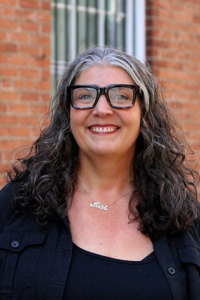 Meri Haitkin headshot, tour guide at Tasty Tours NYC