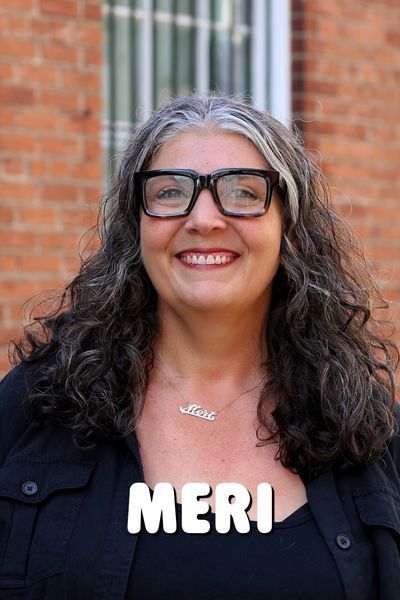 Meri Haitkin headshot, tour guide at Tasty Tours NYC