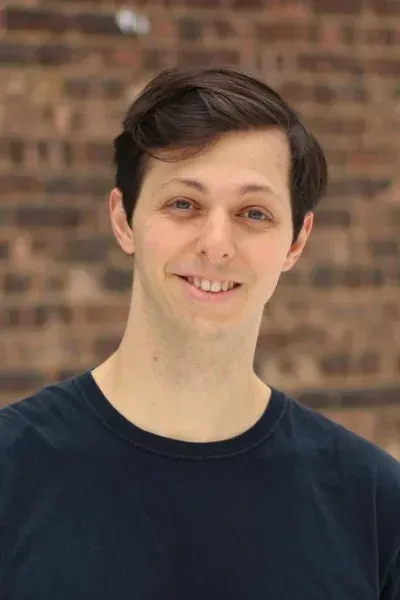 Seth Garrett headshot, tour guide at Tasty Tours NYC