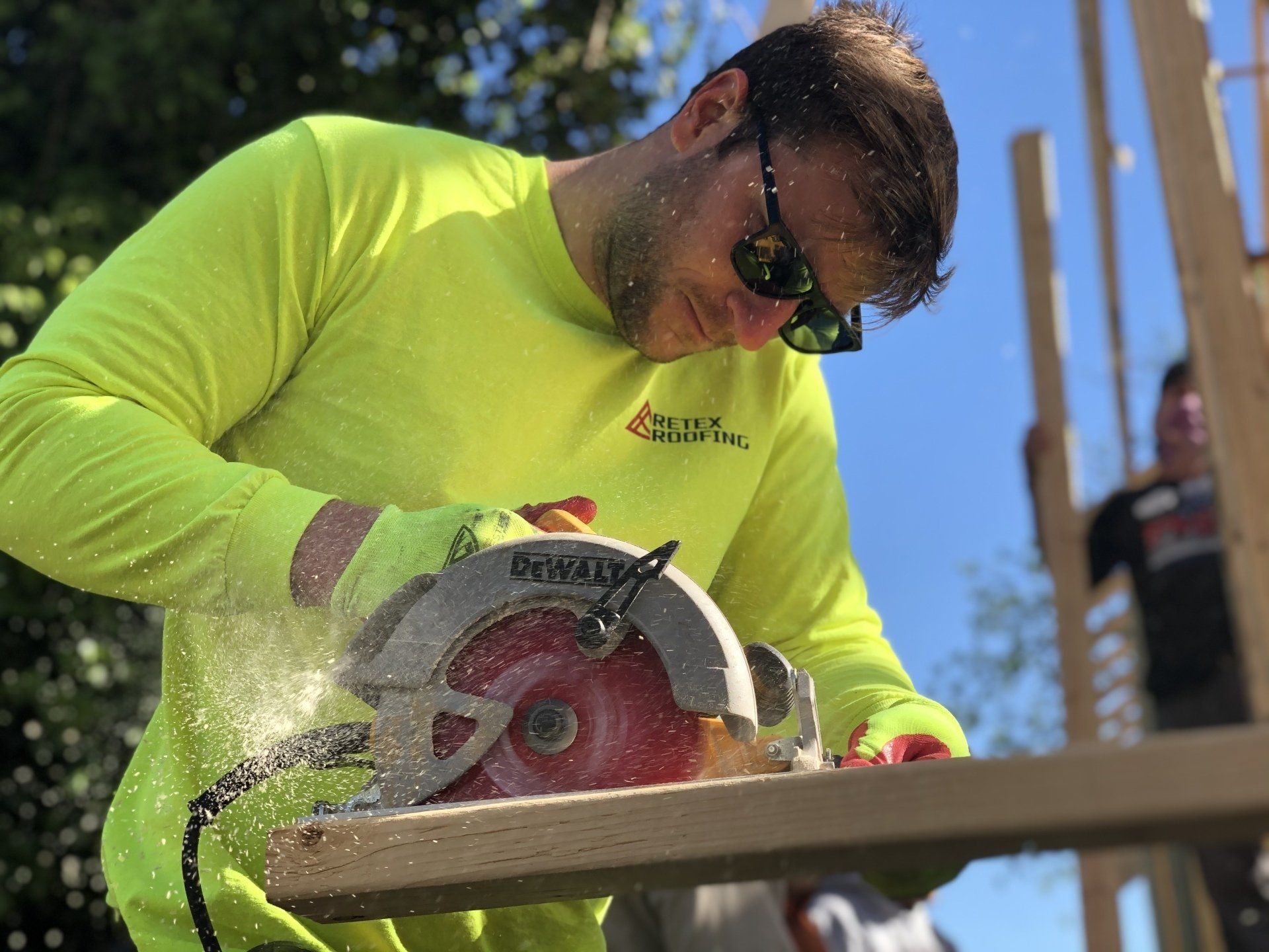 Image of RETEX’s Josh Lewis volunteering with Richmond Habitat for Humanity in April 2021.