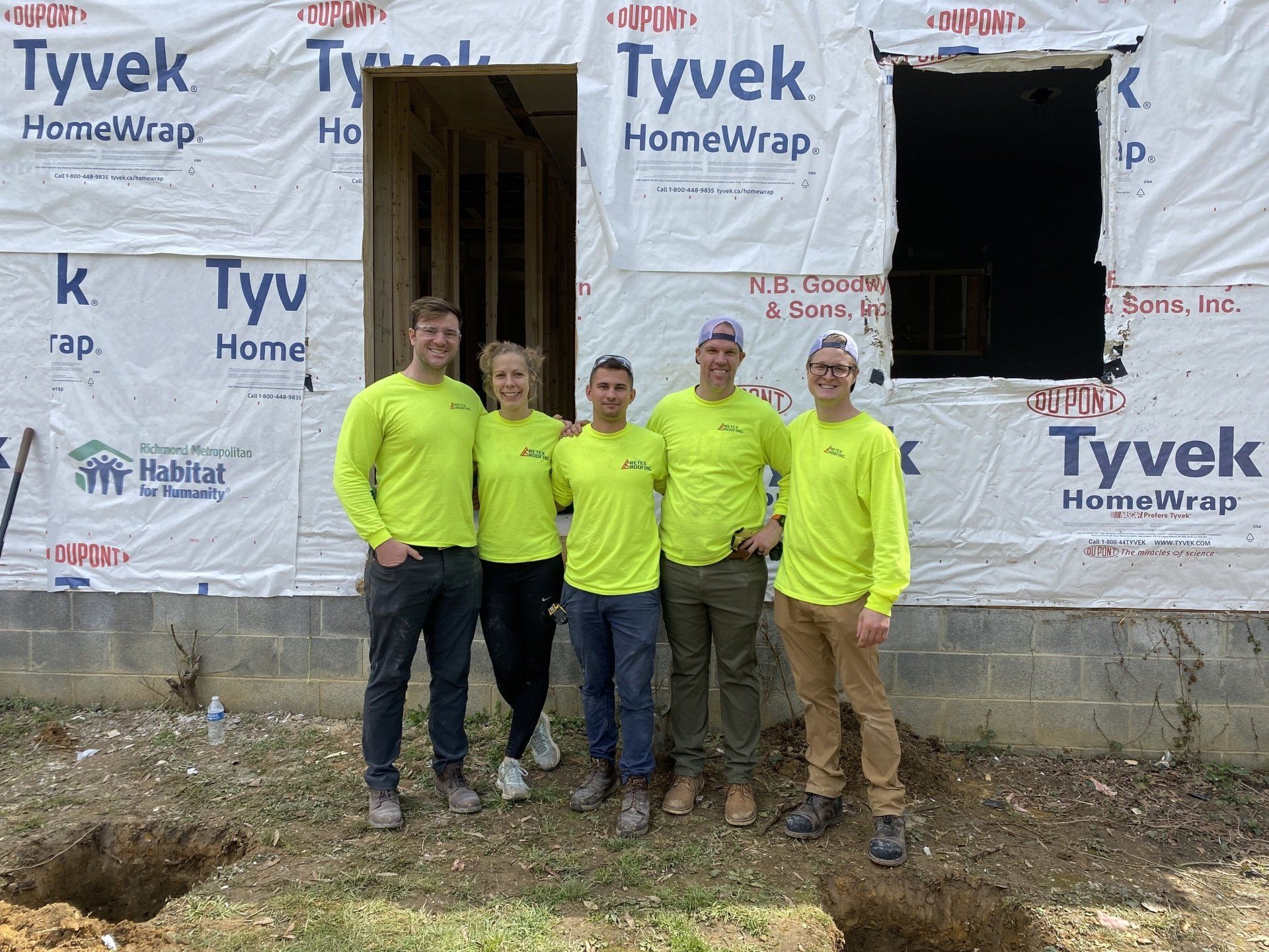 Image of RETEX’s Josh and Katelyn Lewis, Caleb Kammerling, Mark Erickson, and Caleb Hennon at Richmond Habitat for Humanity.
