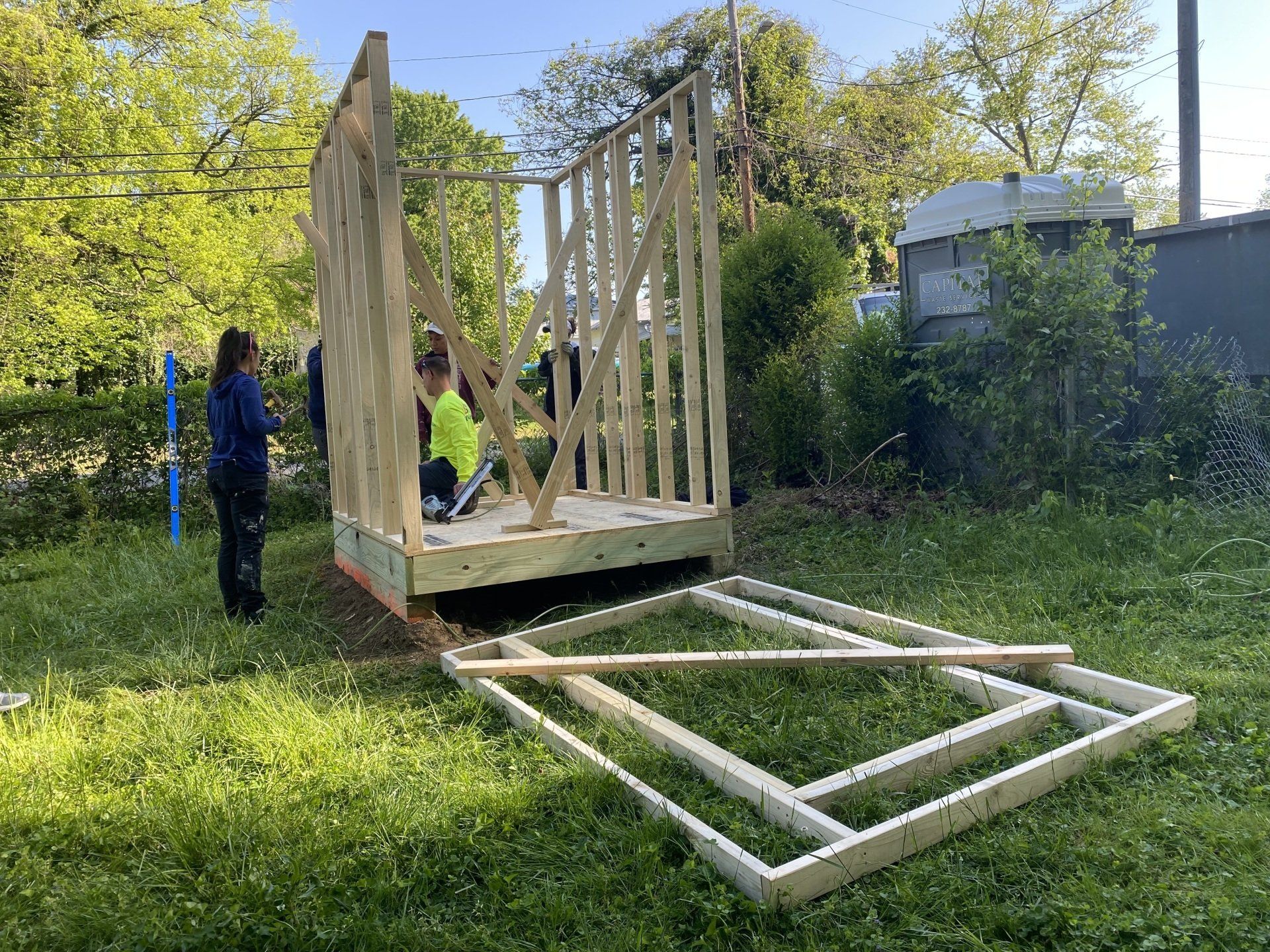 Image of RETEX’s Cale Kammerling volunteering with Richmond Habitat for Humanity.