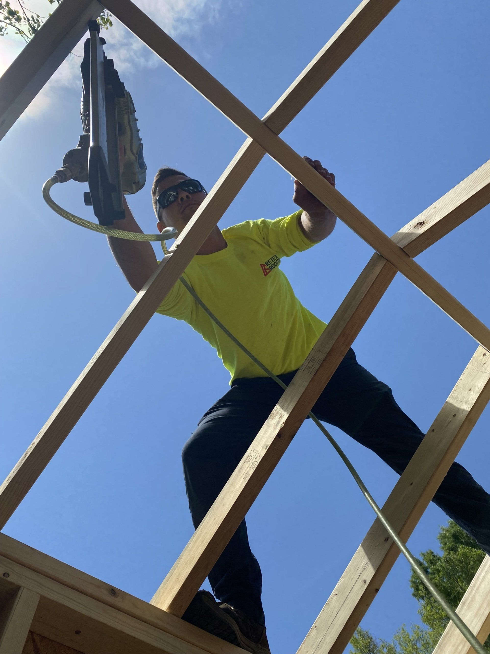 Image of RETEX’s Cale Kammerling volunteering with Richmond Habitat for Humanity in April 2022.