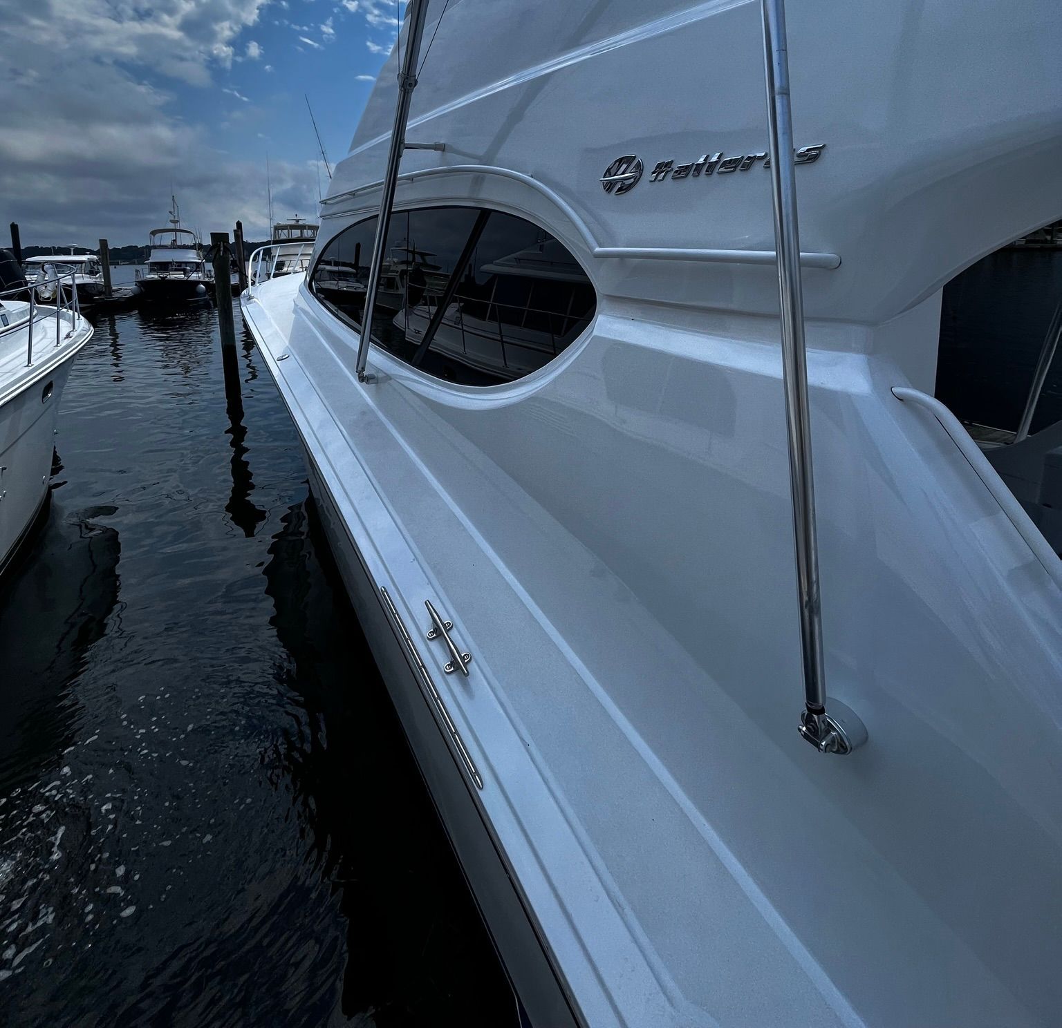 38' Hatteras Complete Detail