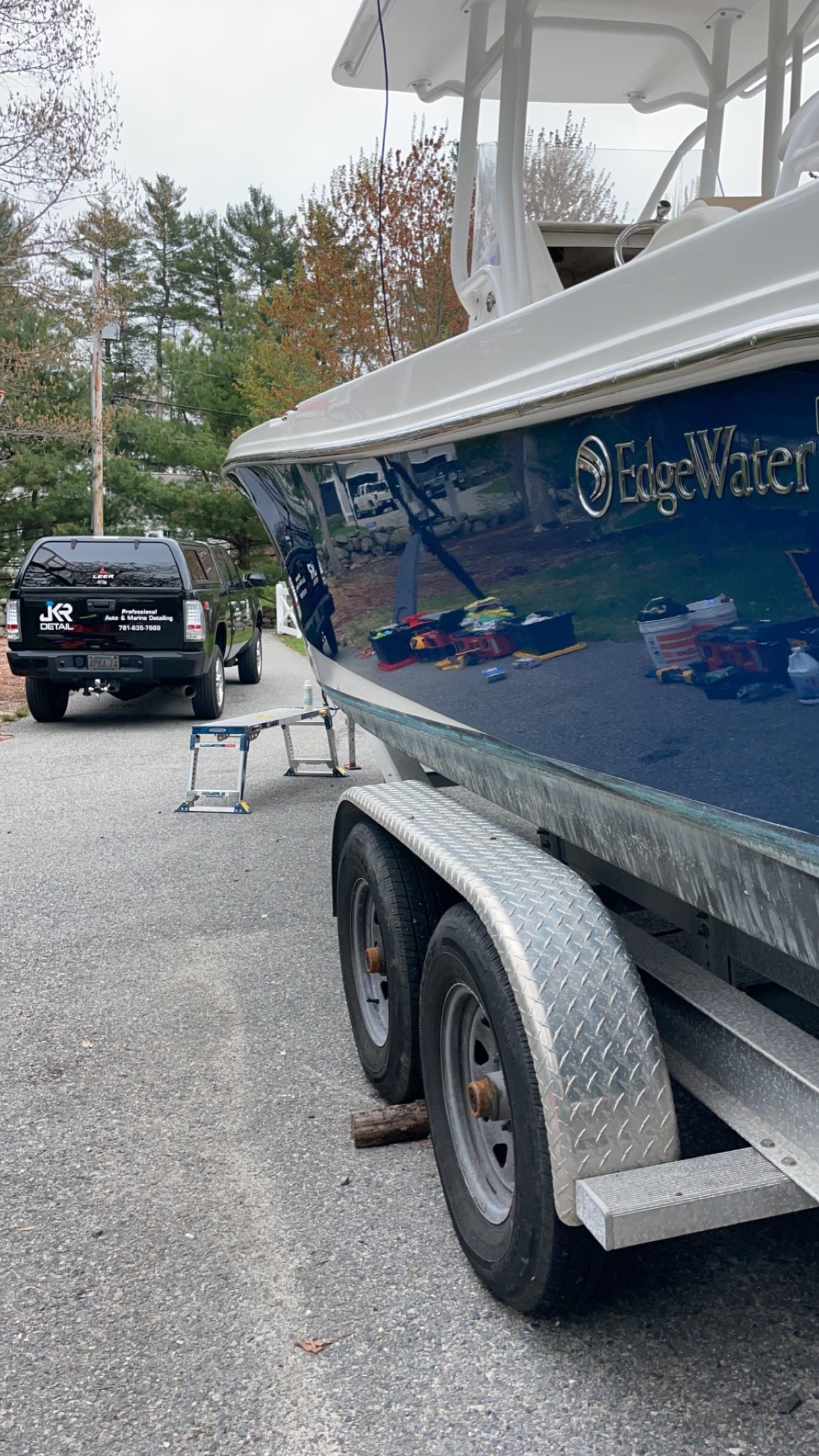 24' Edgewater Hull/Topside Detail