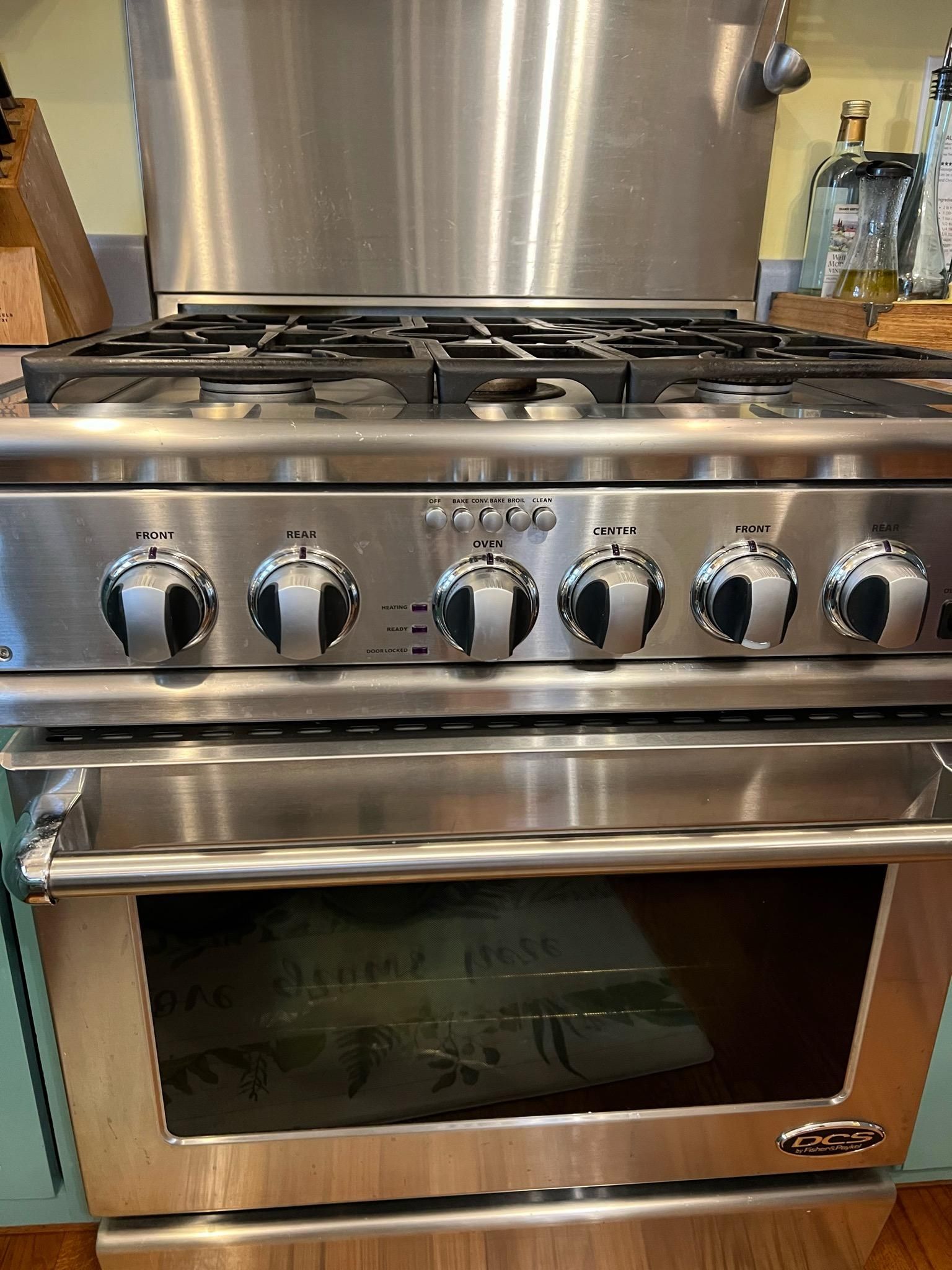 This DCS gas range is made by Fisher Paykel. I really think they have some creatively engineered appliances!