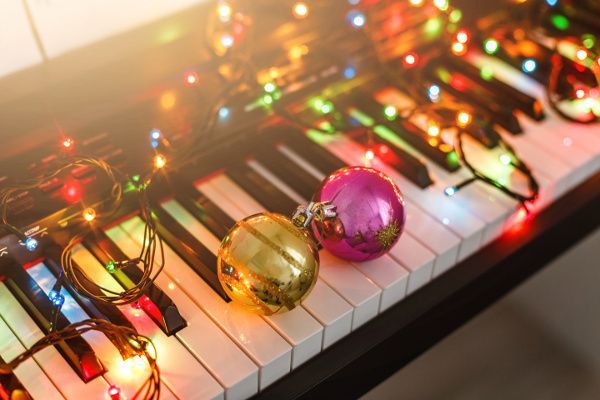 Piano Christmas Carols