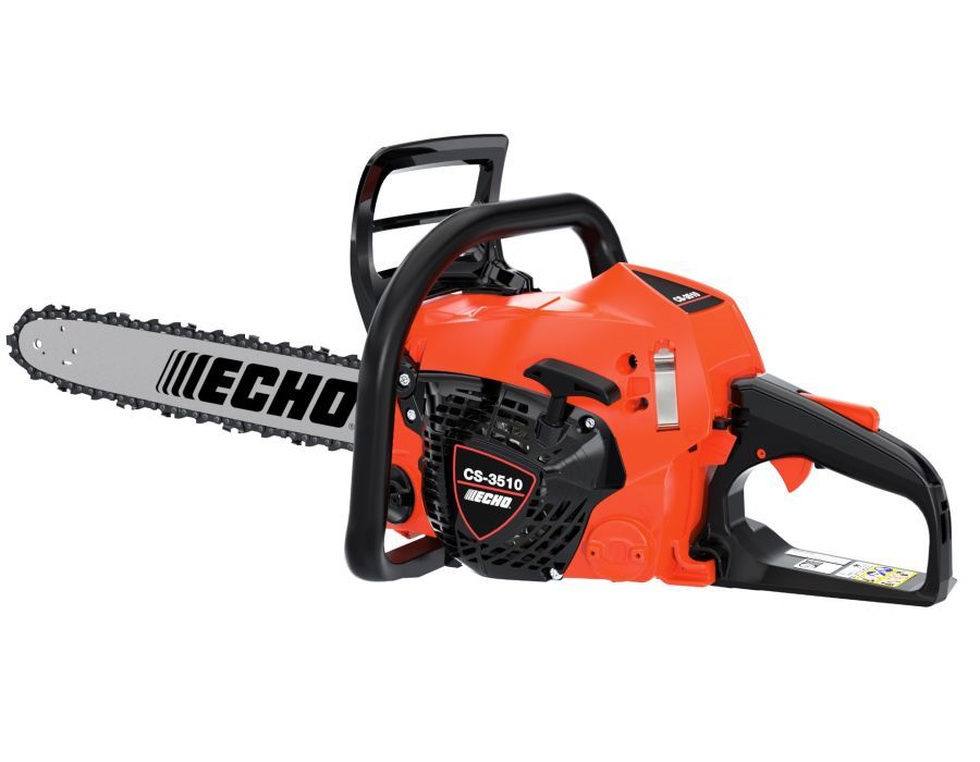 Une tronçonneuse est représentée sur un fond blanc.