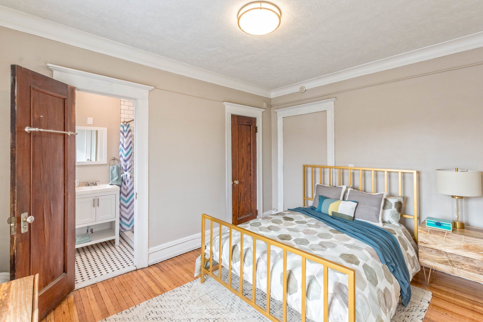 View Normandie Apartments photo gallery