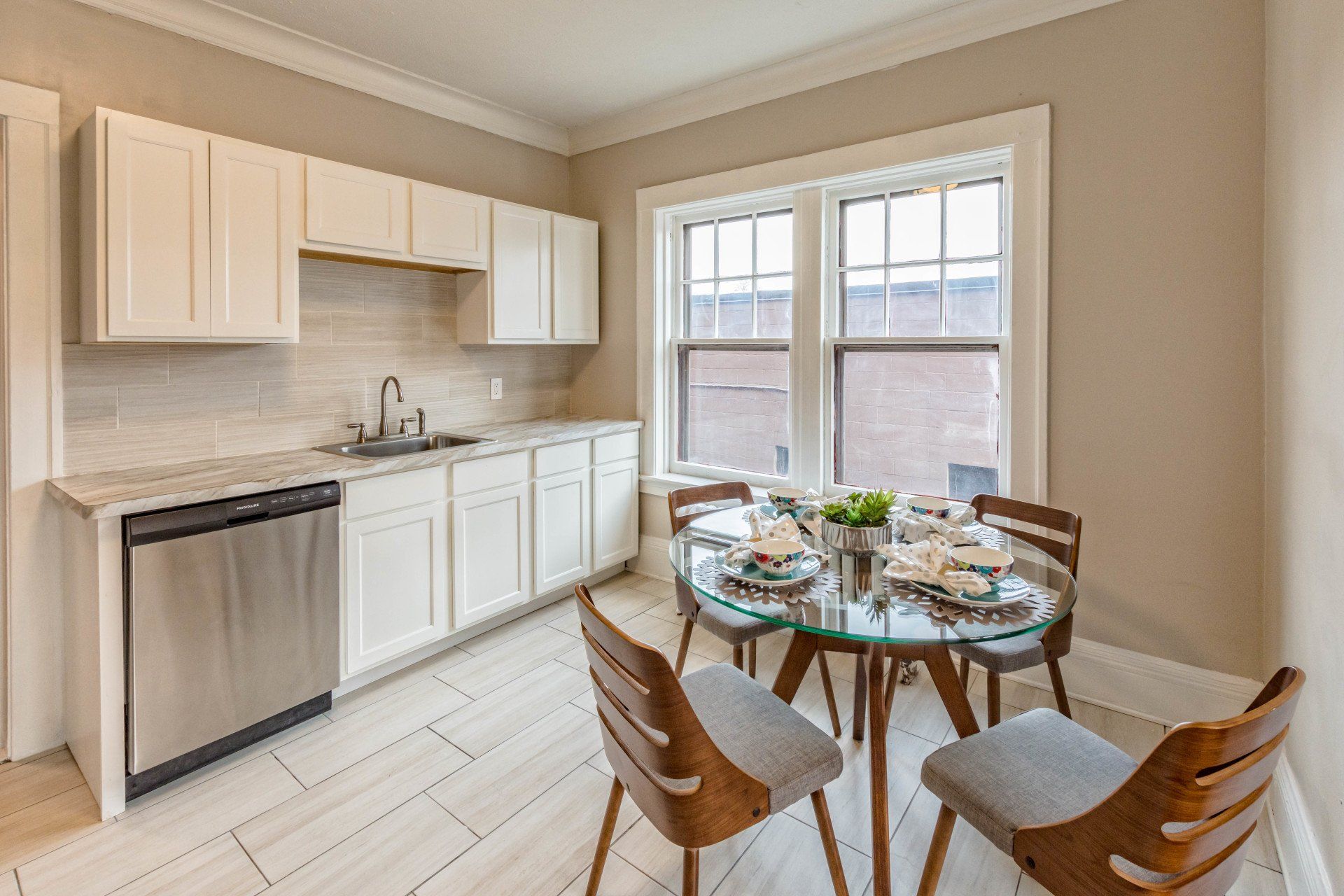 View Normandie Apartments photo gallery