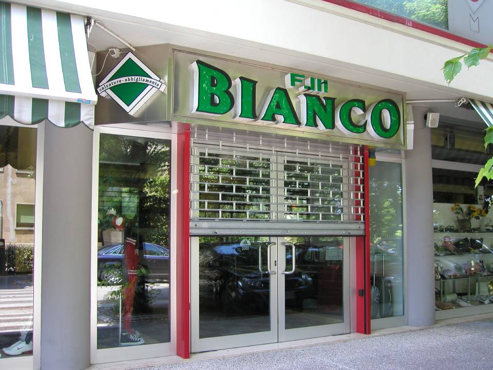 progettazione di porte a movimentazione motorizzata