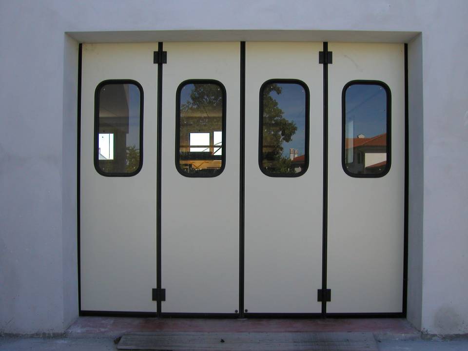 progettazione di porte con ripiegatura a libro a più ante