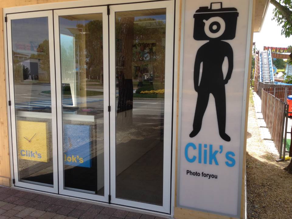 installazione di portoni con accesso pedonale