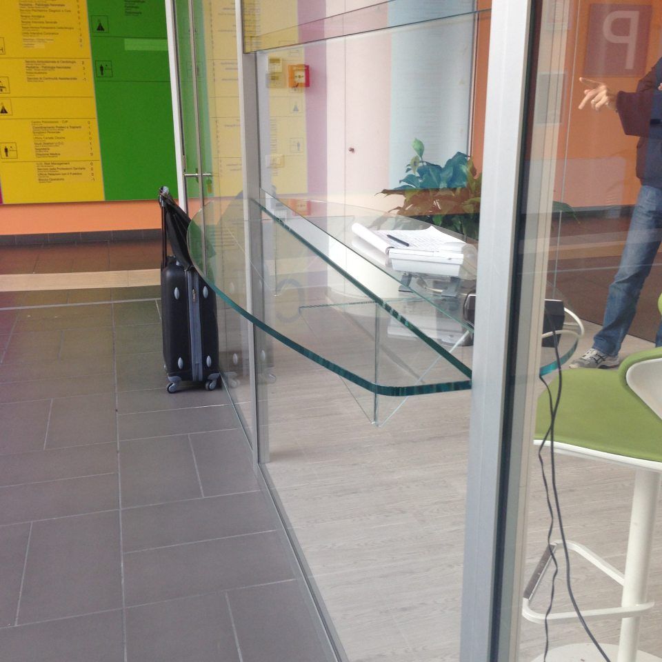 installation of automatic doors for shopping centres