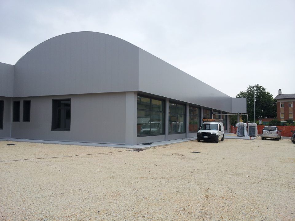 progettazione di porte con alto isolamento termico