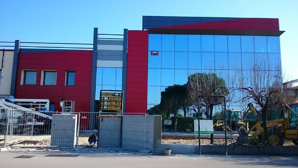 produzione di strutture in materiali compositi