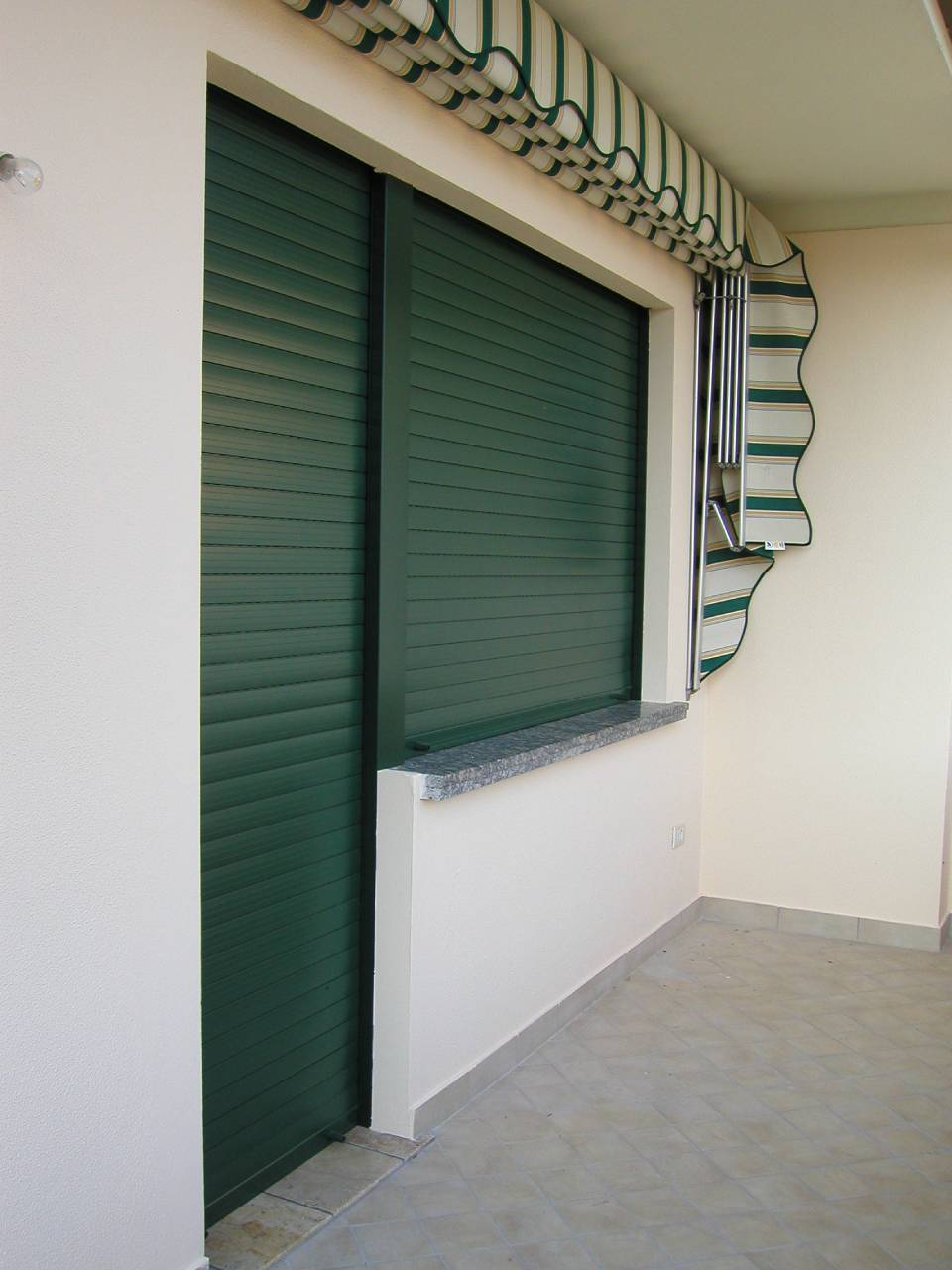 installazione vetri antisfondamento