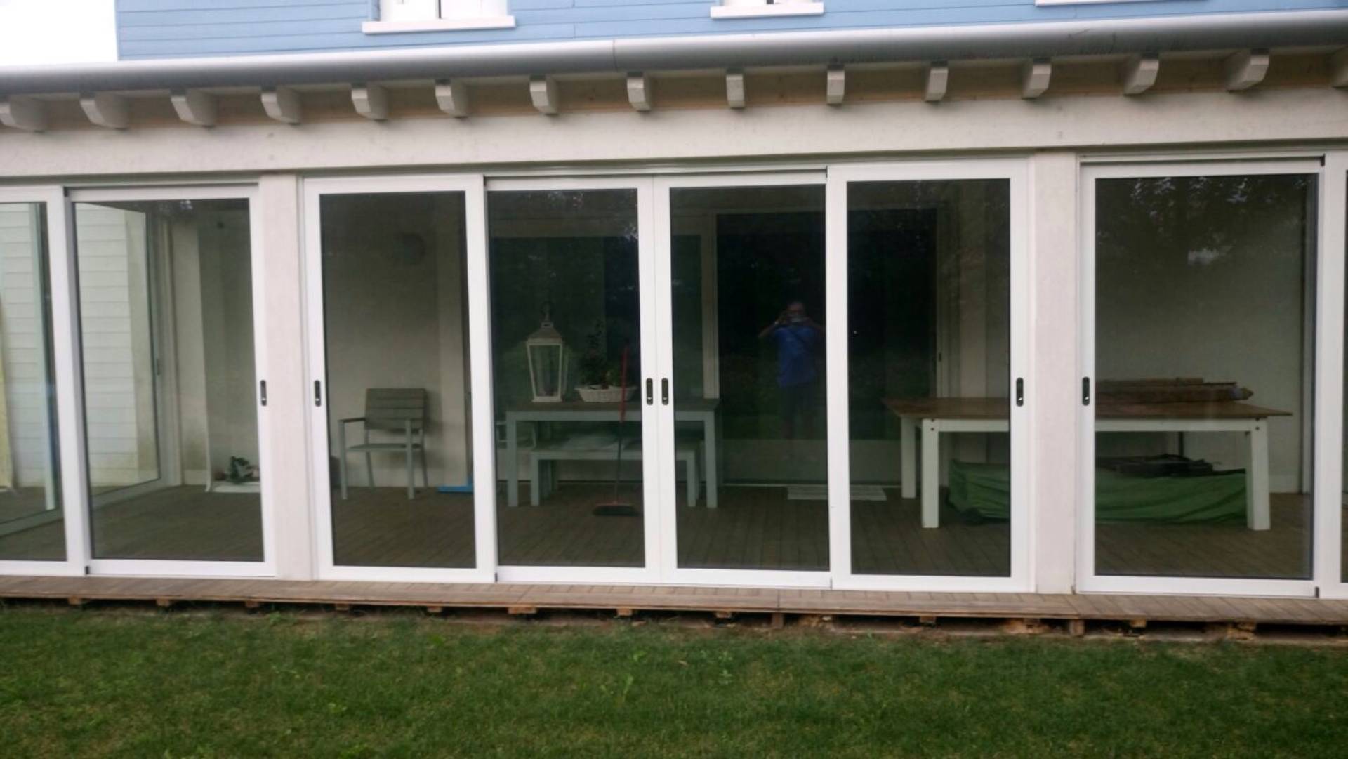 Infissi scorrevoli e alzate