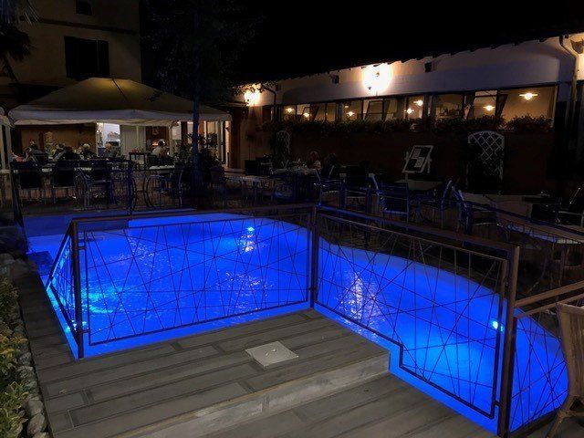 piscina notturna
