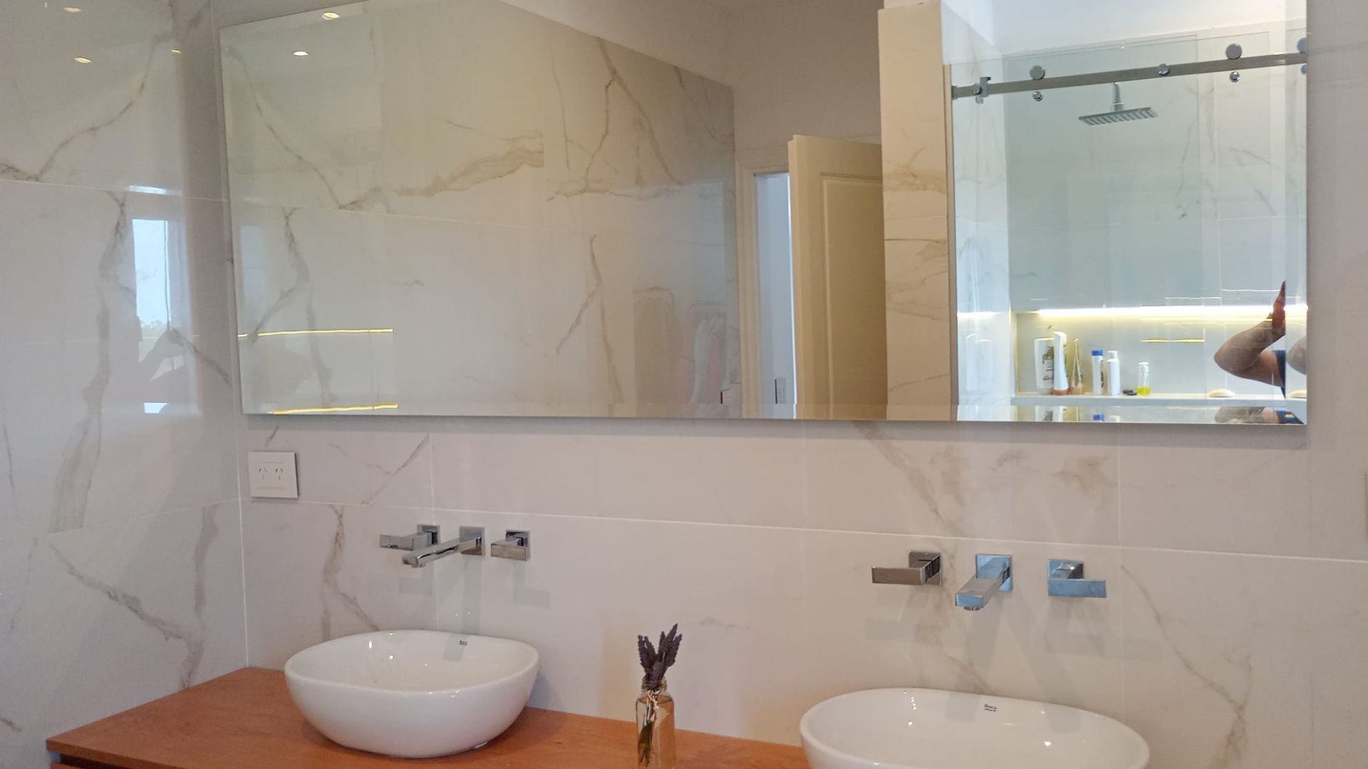 Vidriería y Carpintería de Aluminio San Cayetano