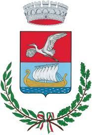 Lo stemma di una città con una barca e un uccello sopra.