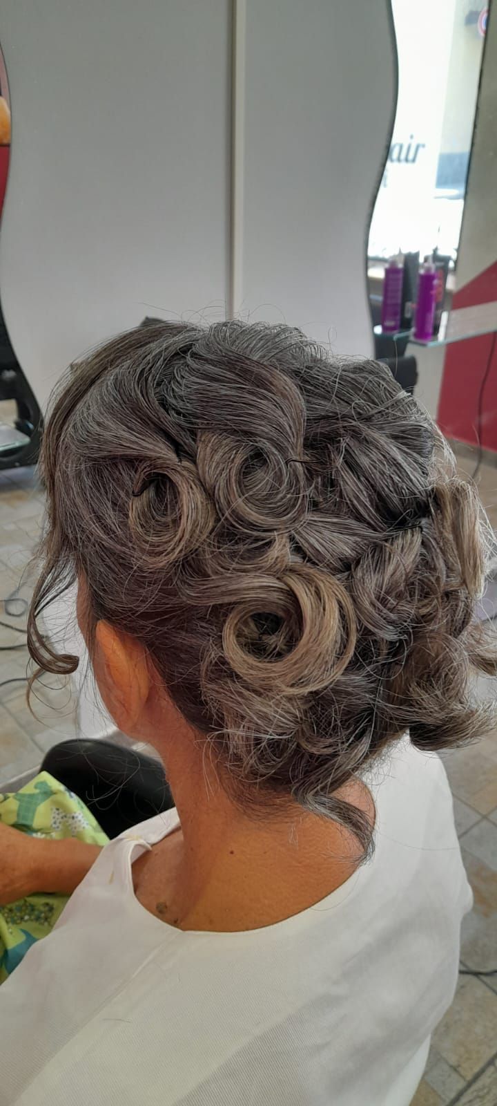 Acconciatura realizzata da Evolution Hair parrucchieri