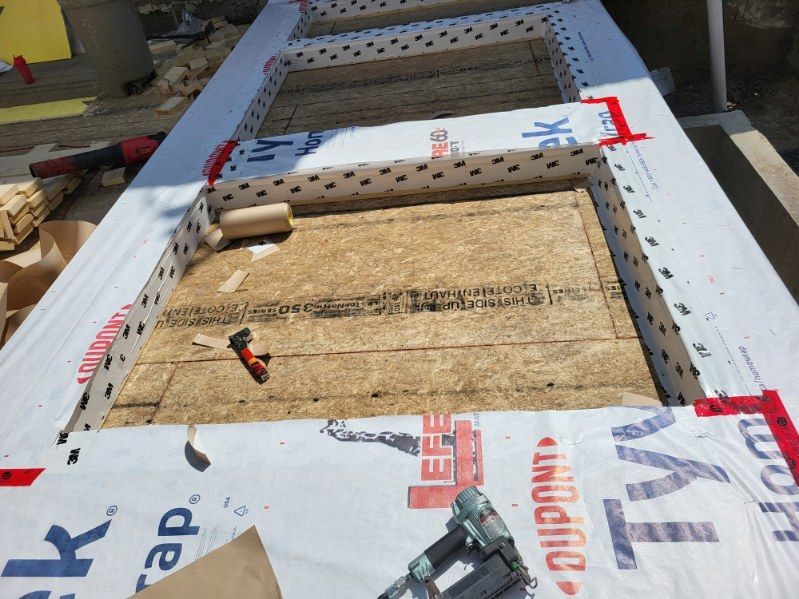 Un grand morceau de carton avec le mot dupont dessus