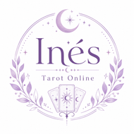 Logotipo circular de color lavanda con la inscripción “Inès Tarot Online