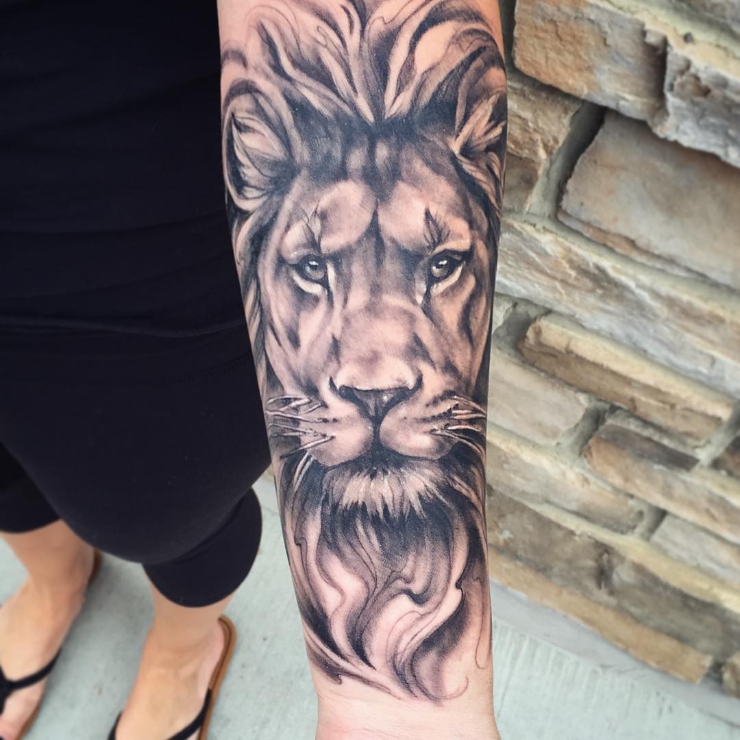 Lion Tattoo by Sarah Michelle at Black Gold Tattoo Co in Edmonton Alberta Canada