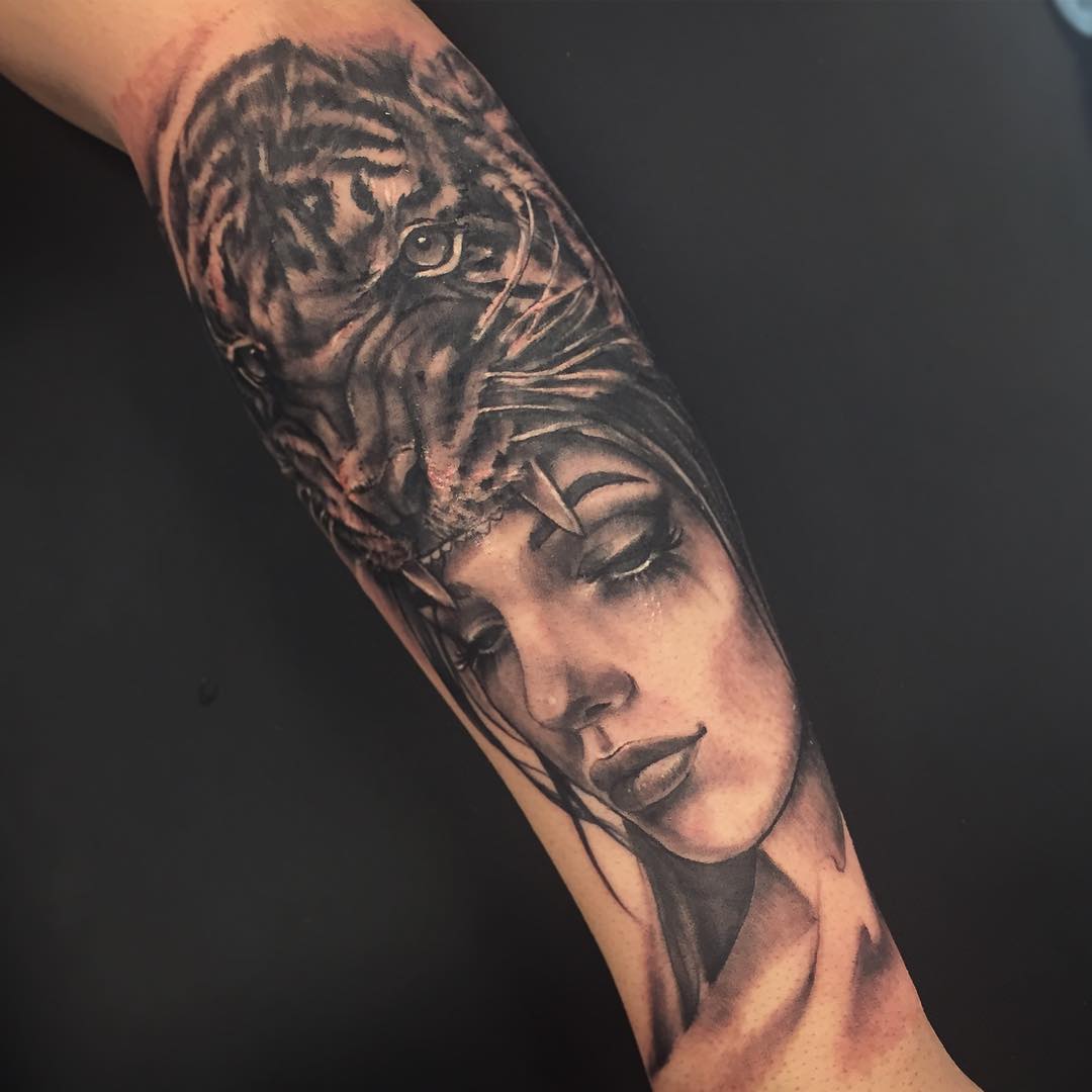 Huntress Tattoo by Sarah Michelle at Black Gold Tattoo Co in Edmonton Alberta Canada