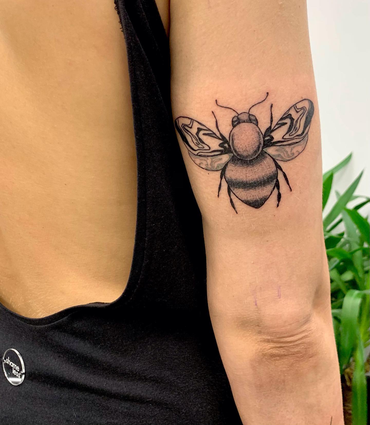 Bee Tattoo by Anastasiya at Silver Ghost Tattoo in Edmonton Alberta Canada