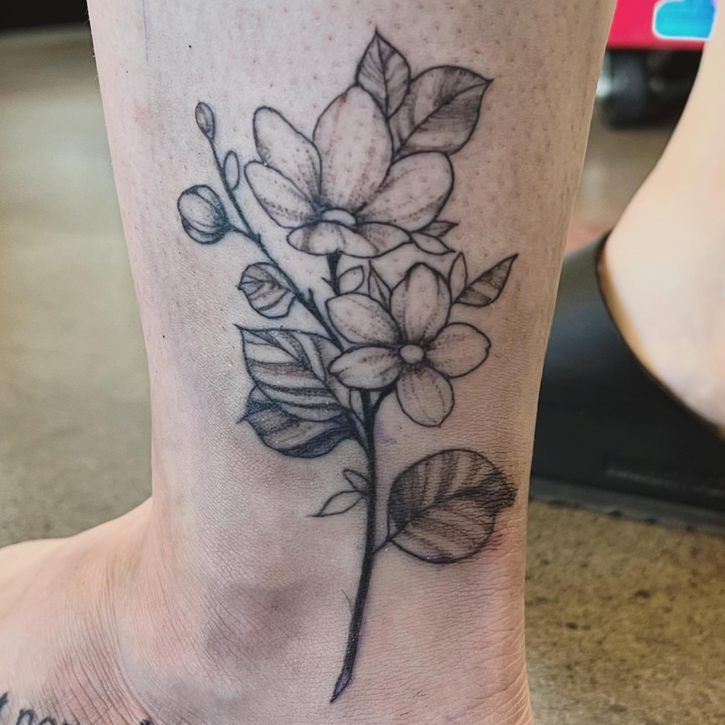 Floral Tattoo by Vinny Nguyen at Crimson Empire Tattoo in Edmonton Alberta Canada