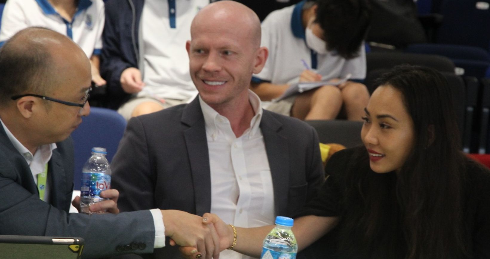 experts networking at EMASI Van Phuc