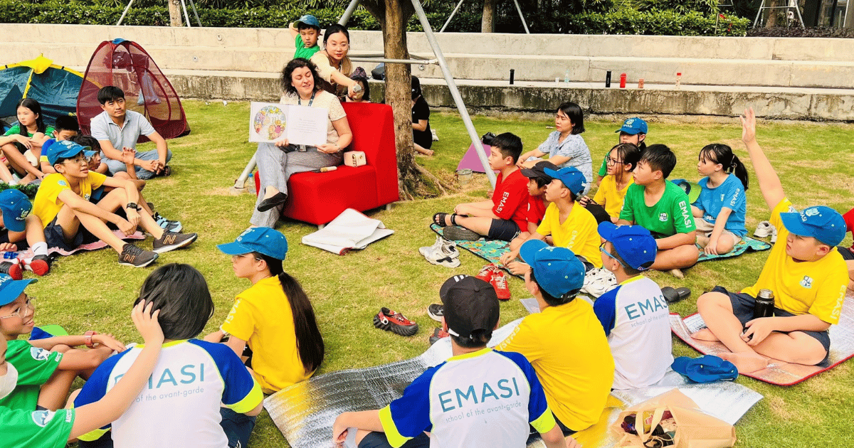 EMASI students reading