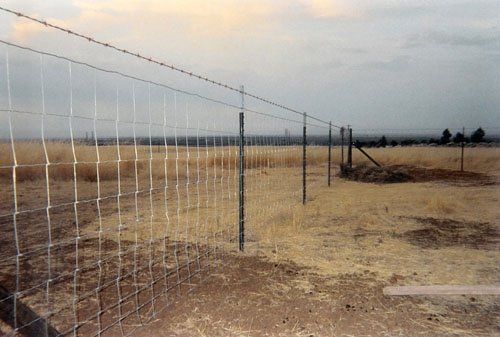 Field fence W-1-strand Barbwire
