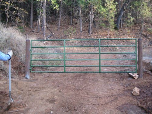 Powder River tube gate