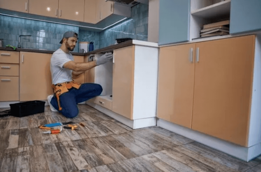 Home remodel company installs cabinets in garland TX