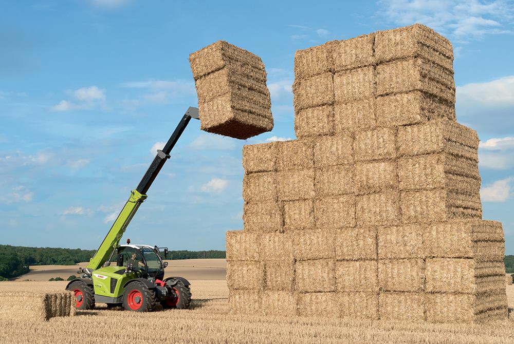 Trattore e fieno