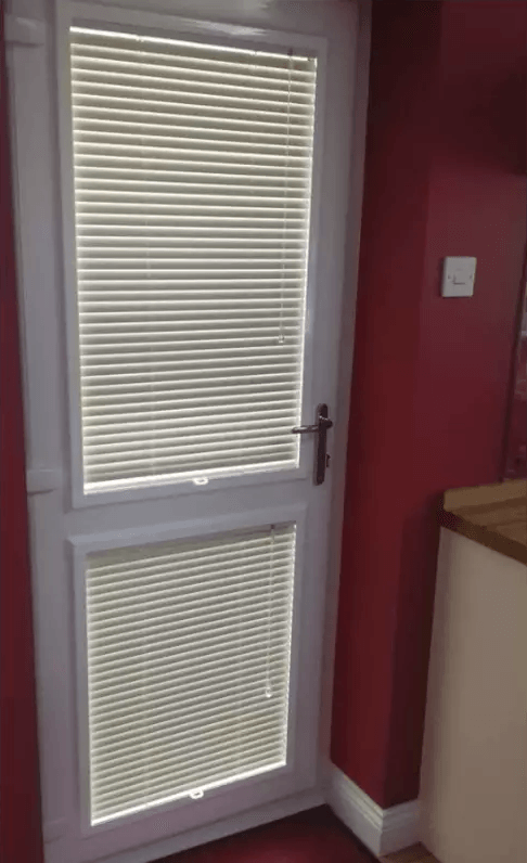 Perfect Fit Venetian Back Door Fit