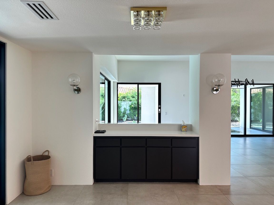 before of palm springs remodel completed by Dakota DesignWorks