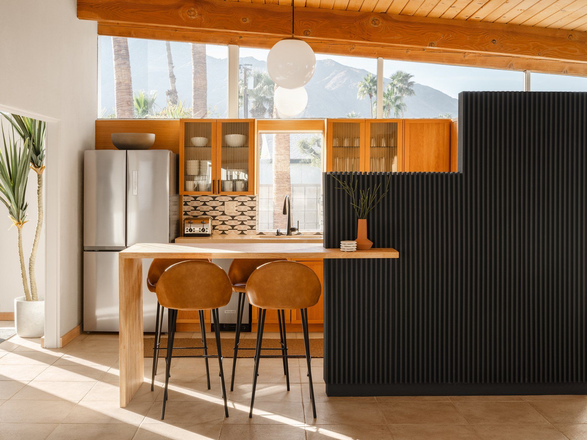 kitchen in Palm Springs designed by Dakota DesignWorks