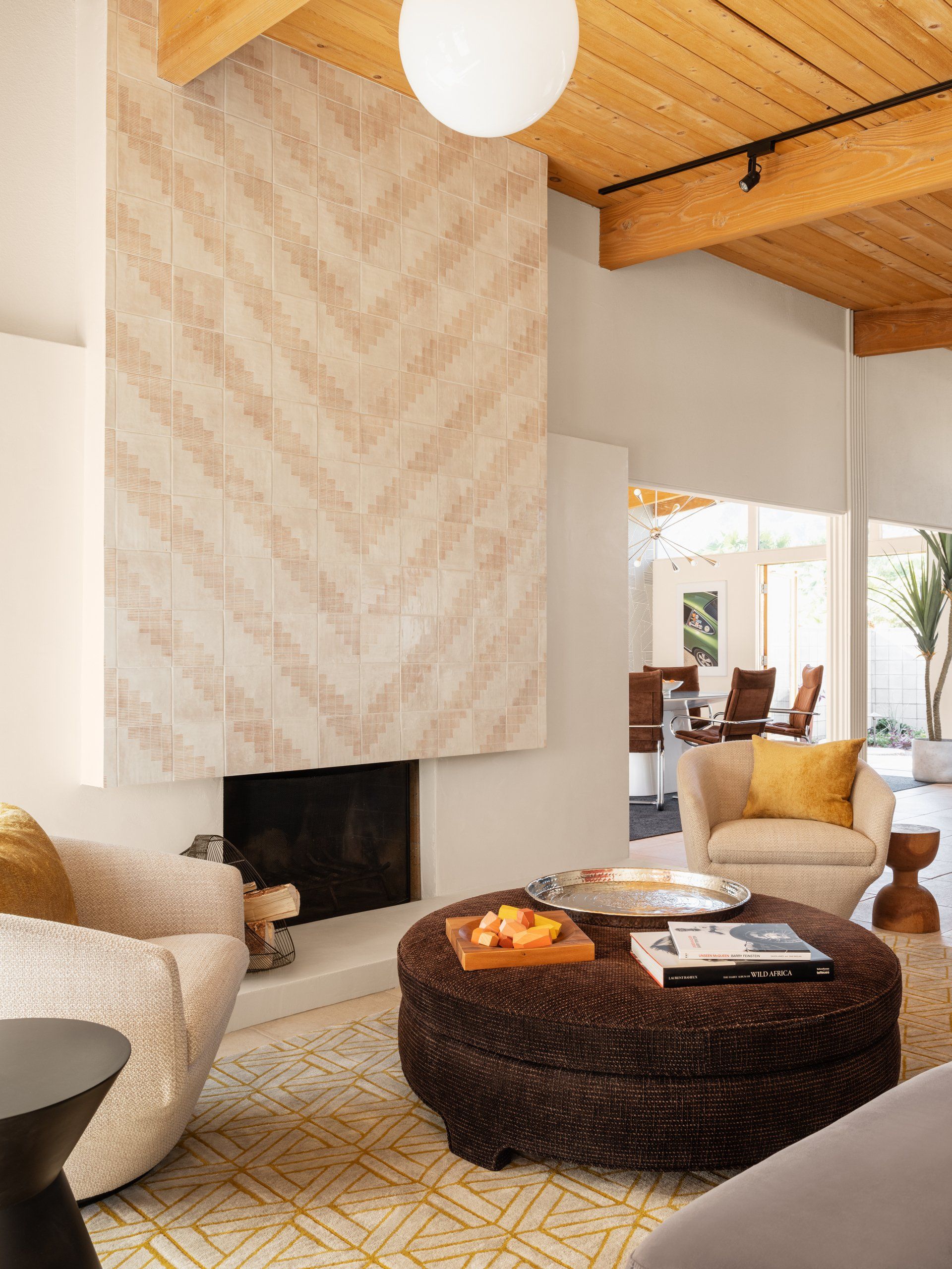 living room in Palm Springs designed by Dakota DesignWorks
