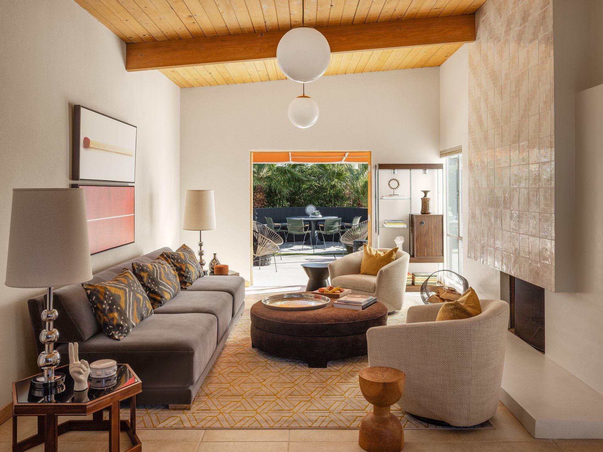 living room in a Palm Springs house designed by Dakota DesignWorks
