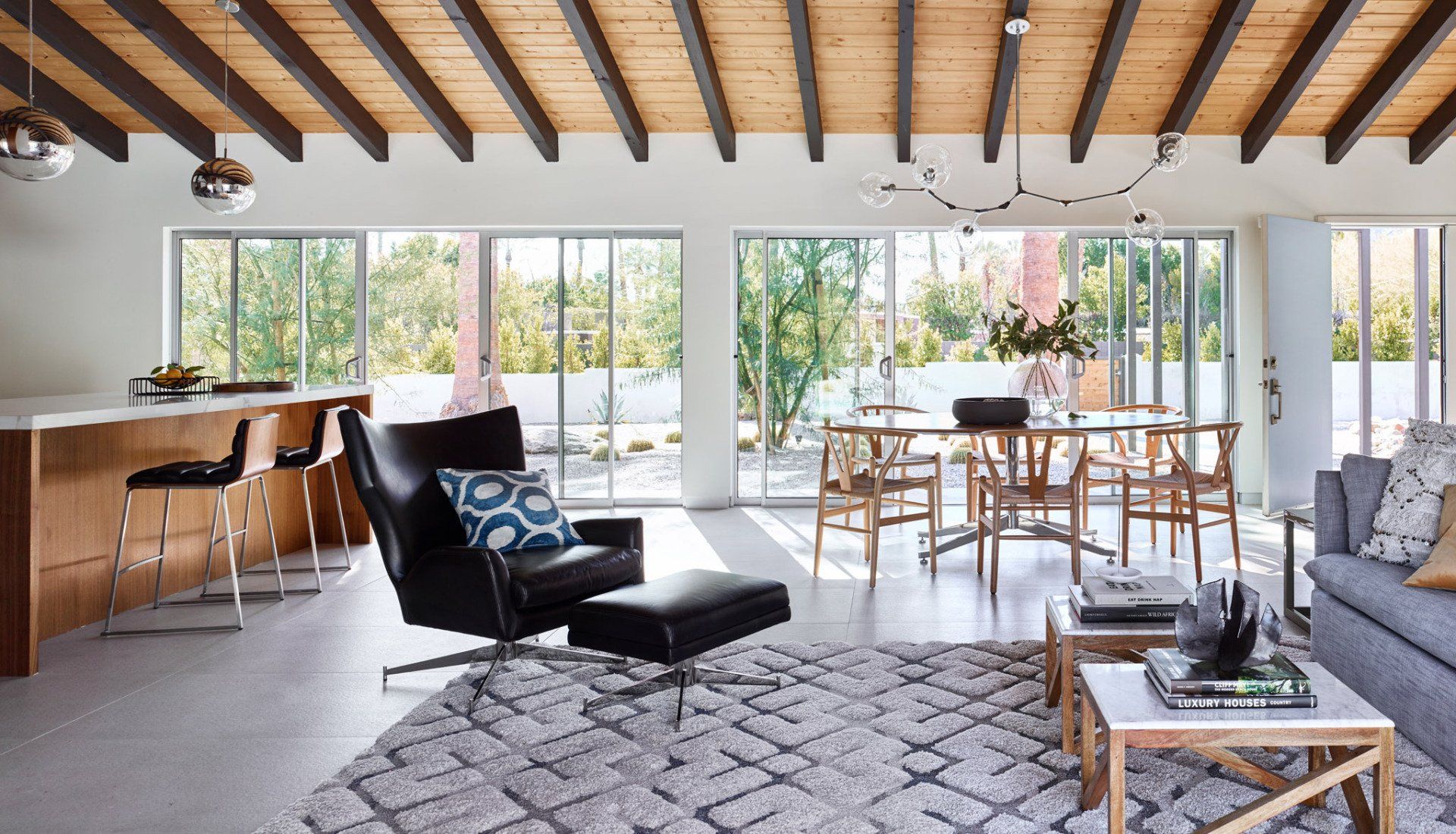 living room in palm springs designed by Dakota DesignWorks