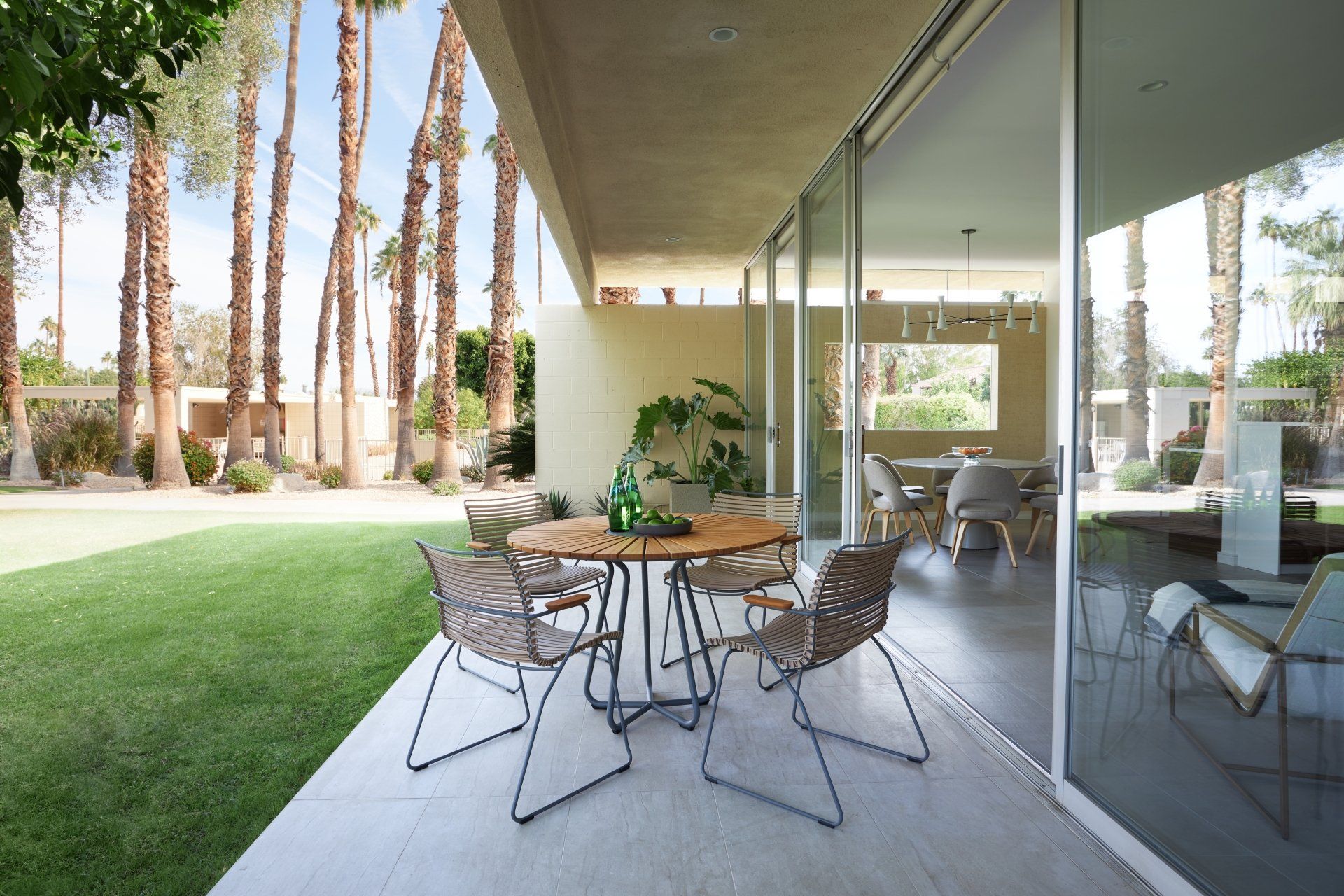 patio of a house in palm springs designed by Dakota Designworks