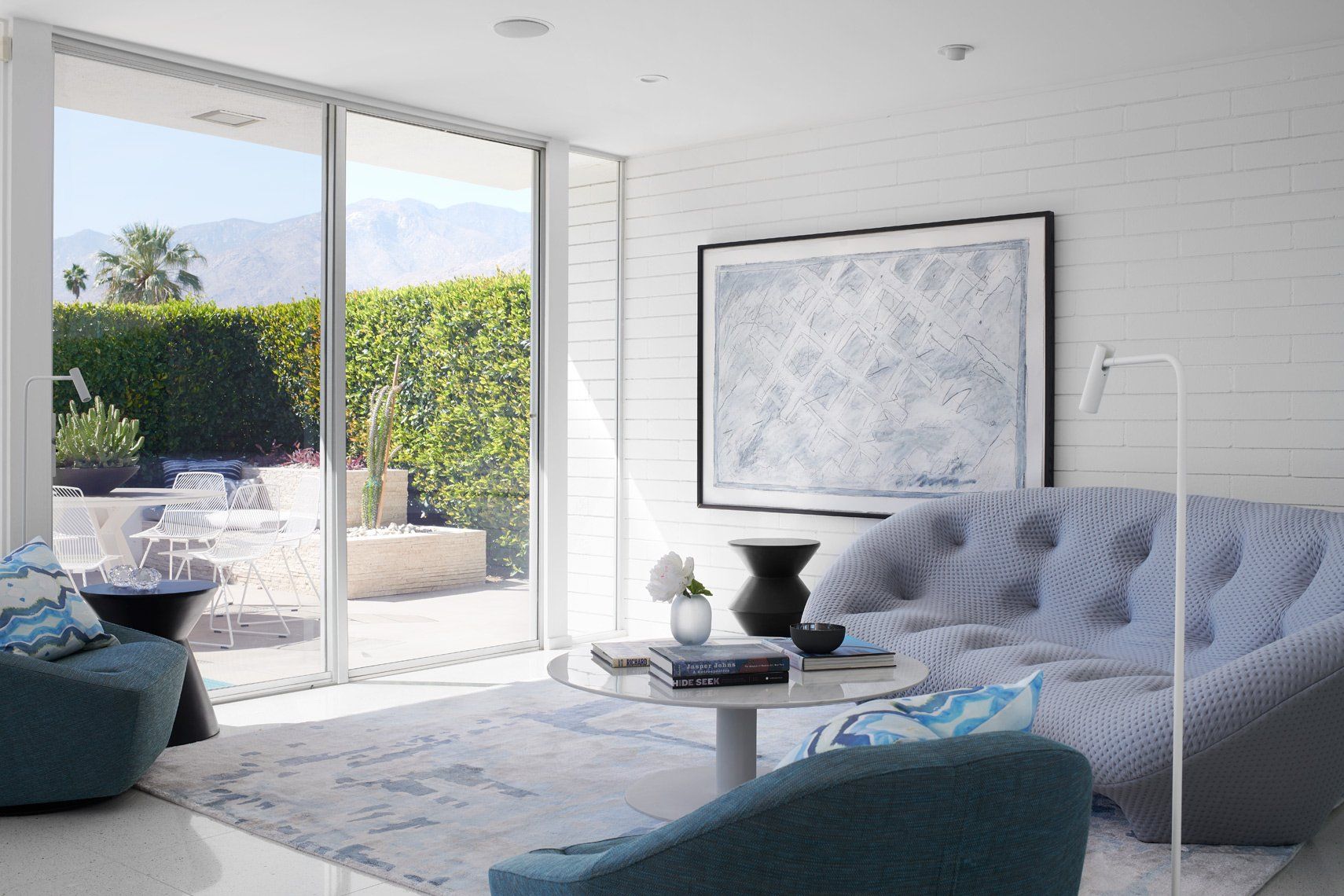 Living room of a Palm Springs house designed by Dakota DesignWorks