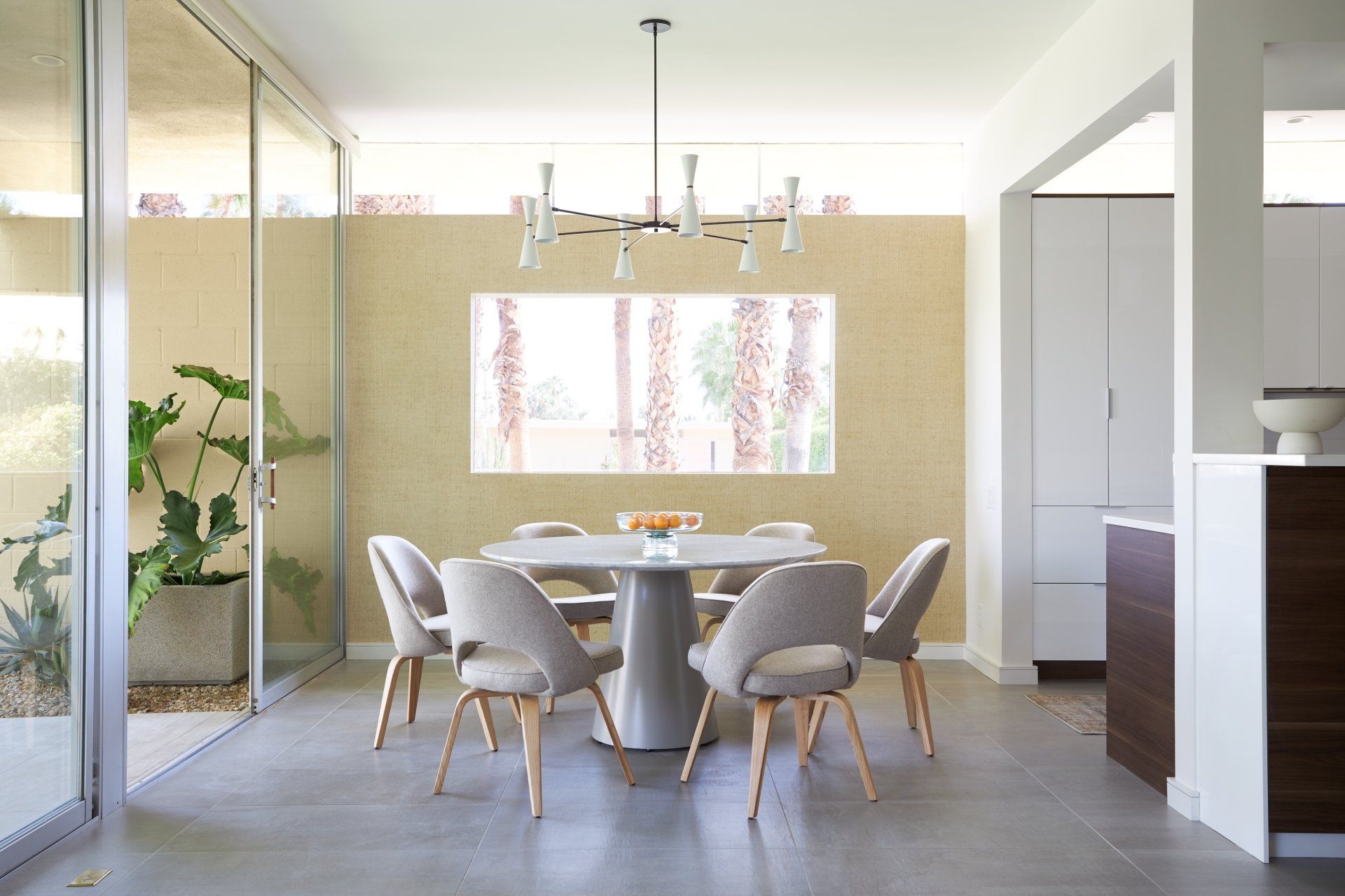 Dining room of a house in palm springs designed by Dakota Designworks