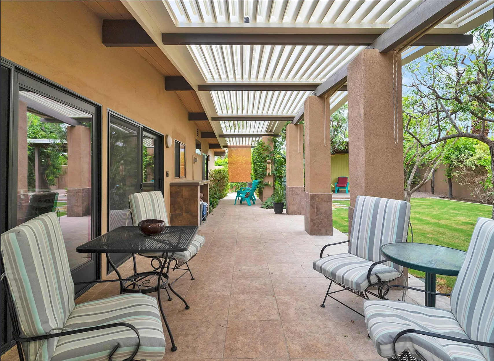 before of palm springs remodel completed by Dakota DesignWorks