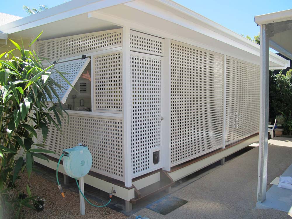 White Colour Of The Patio With The Lattice Privacy Screen — Lifestyle Aluminium Lattice in West End, QLD
