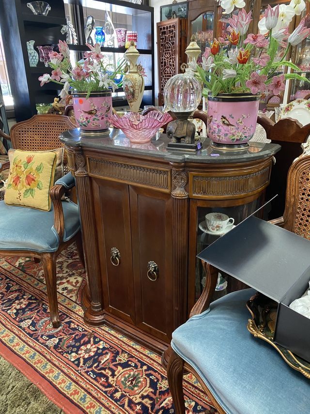 Consignment - Laguna Hills, CA - Leisure World Cons.